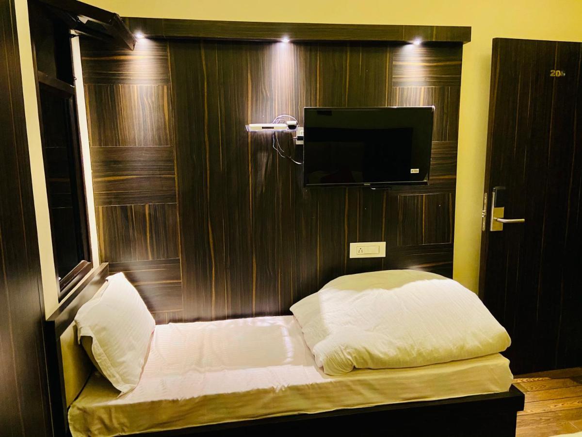 Hotel Kabir Residency อัมริตสา ภายนอก รูปภาพ