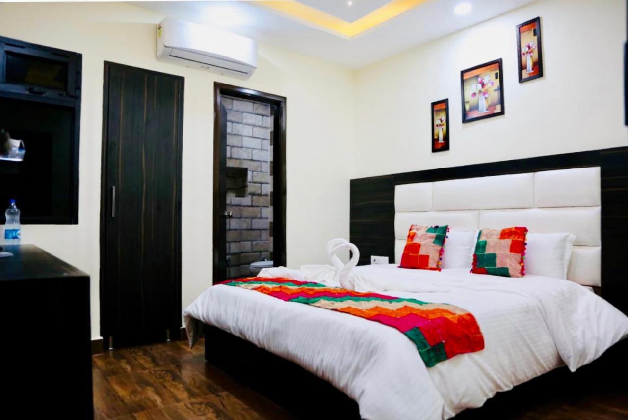 Hotel Kabir Residency อัมริตสา ภายนอก รูปภาพ