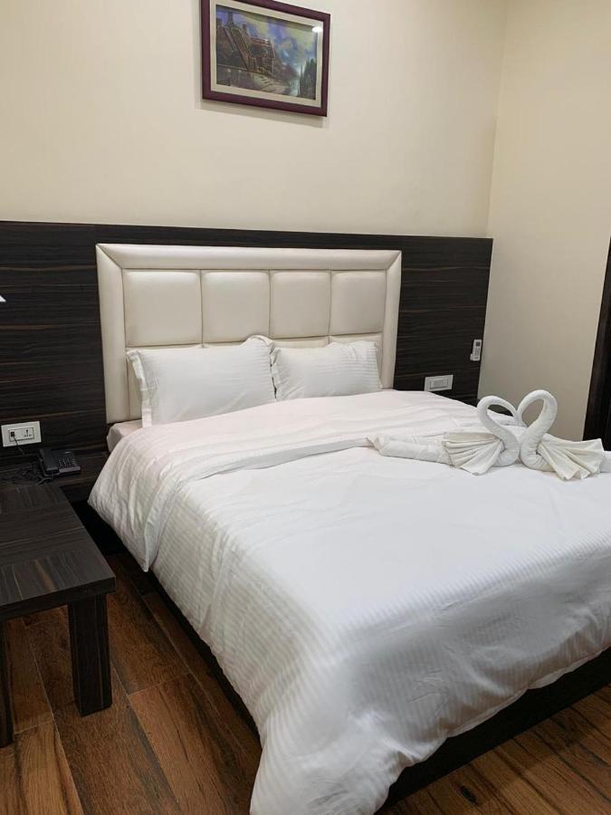 Hotel Kabir Residency อัมริตสา ภายนอก รูปภาพ