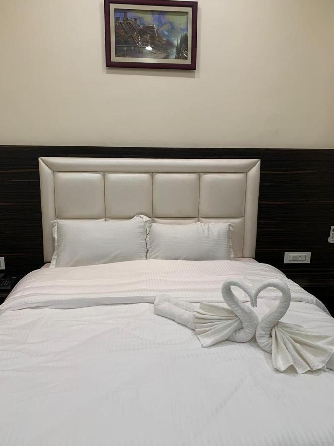 Hotel Kabir Residency อัมริตสา ภายนอก รูปภาพ