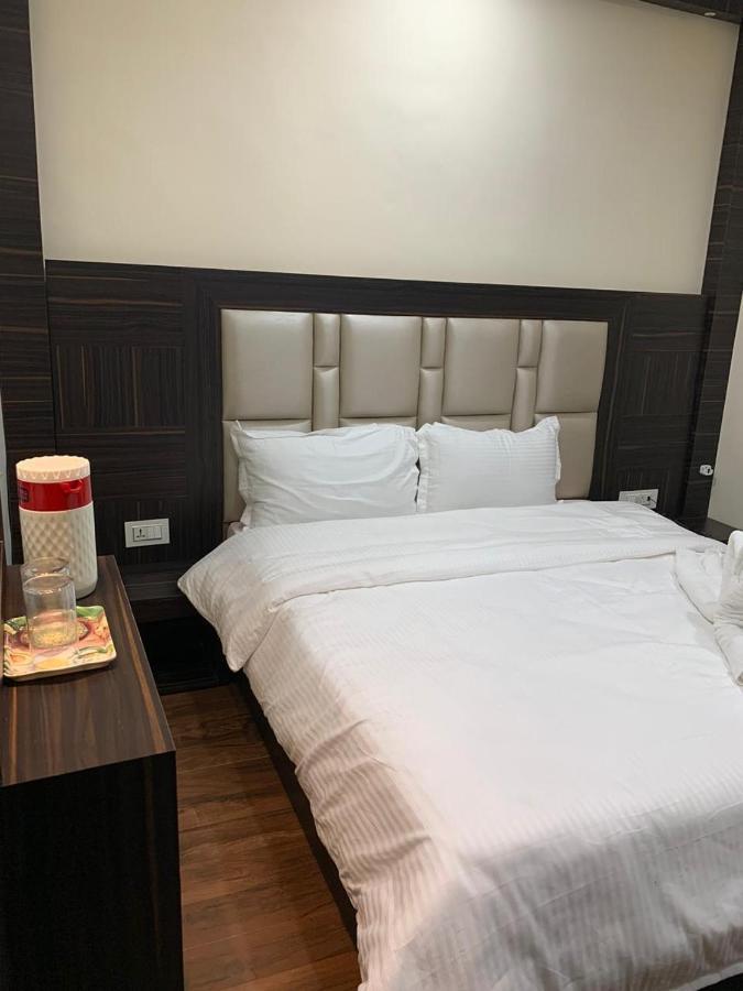 Hotel Kabir Residency อัมริตสา ภายนอก รูปภาพ