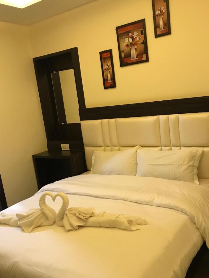 Hotel Kabir Residency อัมริตสา ภายนอก รูปภาพ